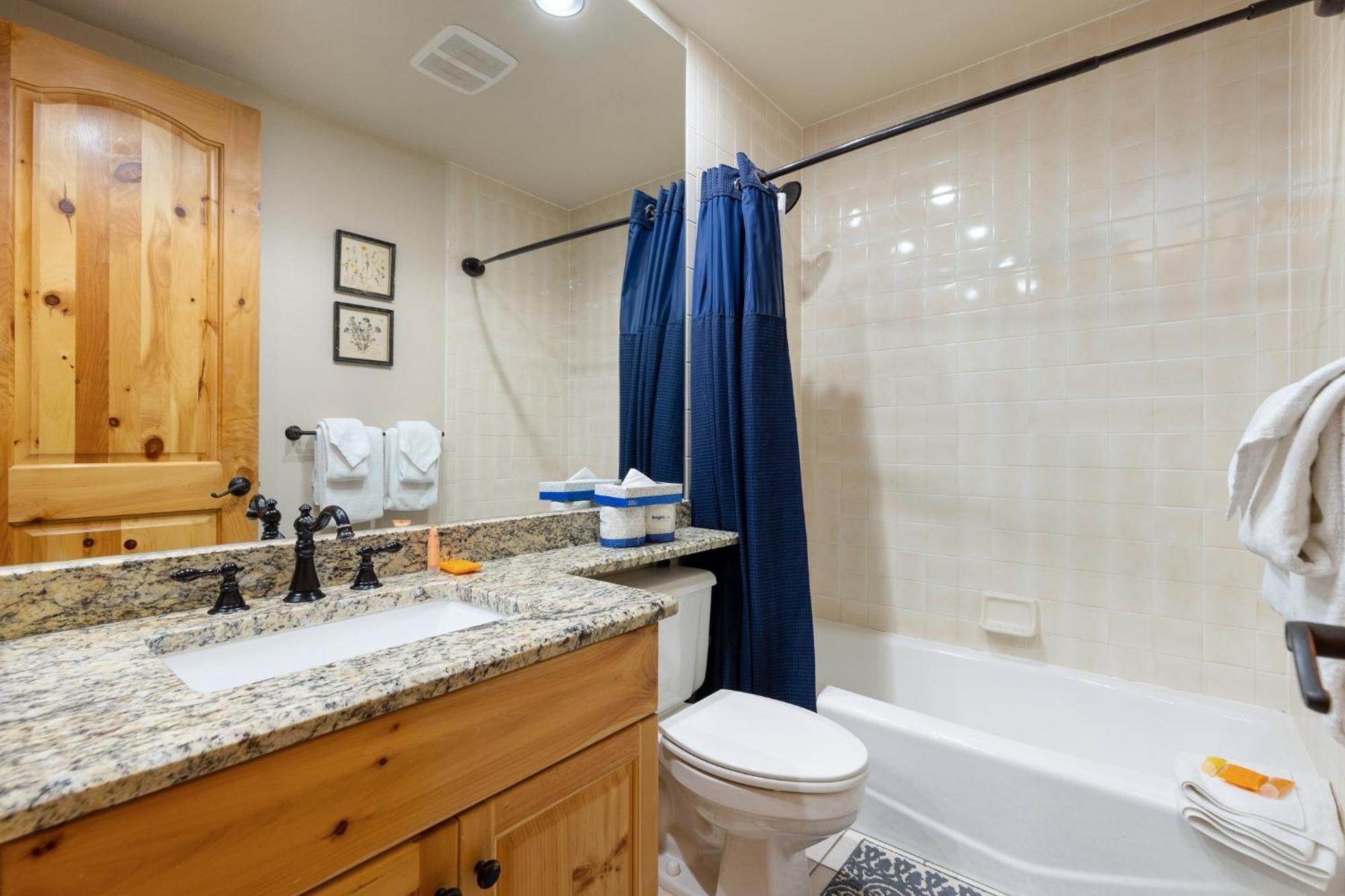 2985 Ironwood Townhomes كيستون المظهر الخارجي الصورة