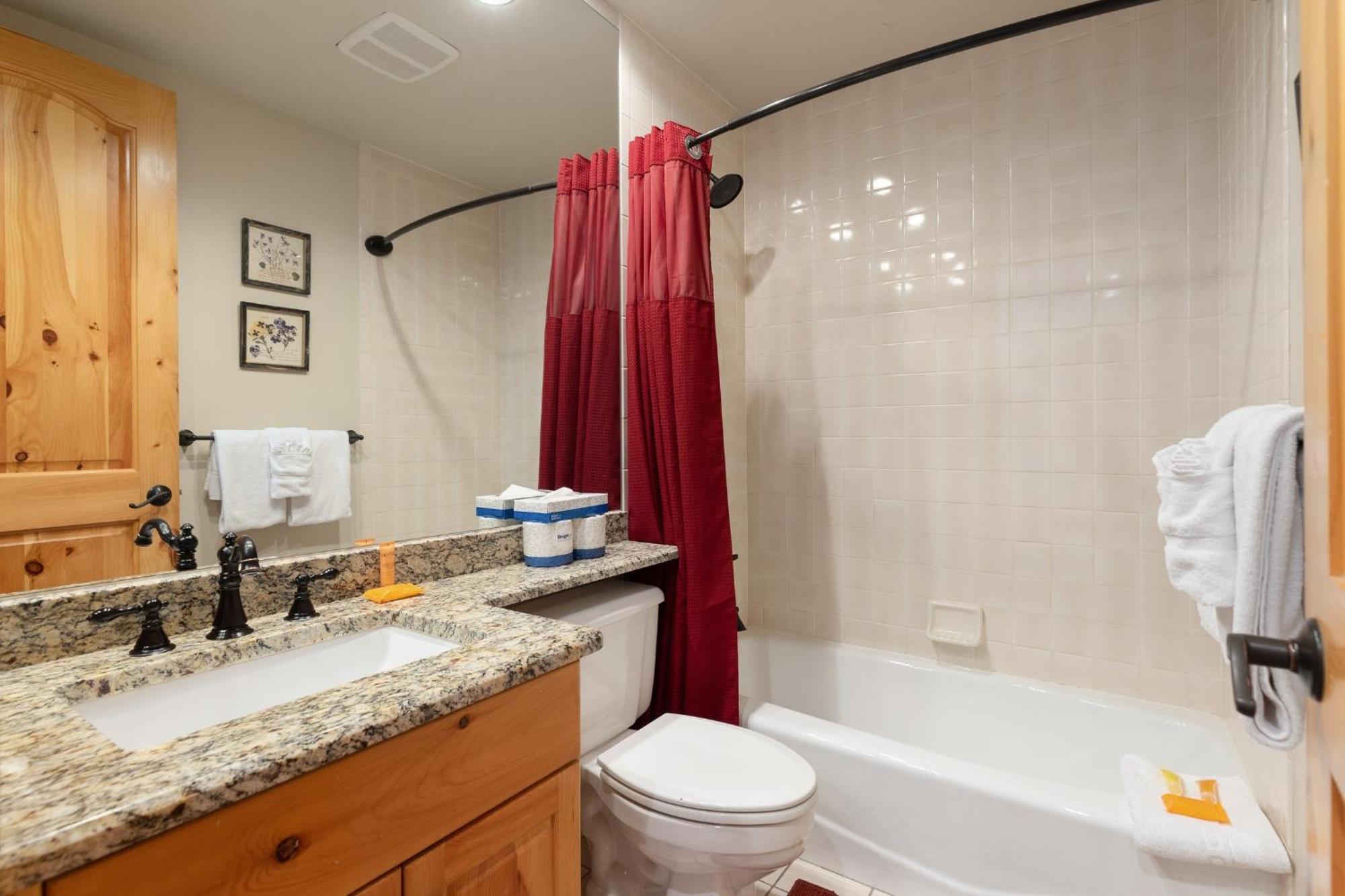 2985 Ironwood Townhomes كيستون المظهر الخارجي الصورة
